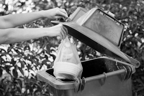 House and flat clearance service in Roehampton handling furniture and bulky waste
